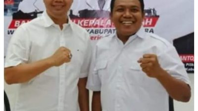 Ketua Desk Pilkada DPC Partai Gerindra Kabupaten Jepara Purwanto (kanan) foto bersama dengan Witiarso Utomo, beberapa waktu lalu.