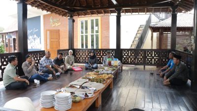 Kampung Ukir, Kuliner Laut Hingga Perang Obor ala Tegalsambi Jepara Bikin Tim Juri Jateng Terpesona