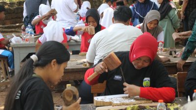 Instansi Pemerintah di Jepara Wajib Pakai Gebyok – Macan Kurung