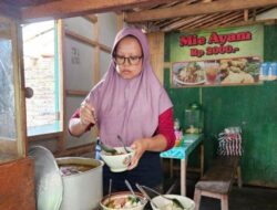 Mie Ayam Seporsi Rp2000, Sudah Jualan 6 Tahun, Mbak Atik Bisa Raih Cuan Rp200 Ribu Per Hari, Kok Bisa?