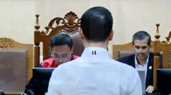 Suasana sidang vonis dengan terdakwa Harvey Moeis. (Foto Tangkapan layar Metro TV)