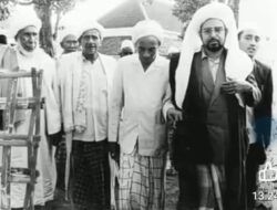 Cerita Gus Baha Tentang Habib, Runtuhnya Islam di Andalusia Spanyol dan Berdirinya Kerajaan Demak Bintoro