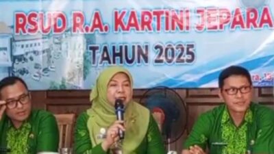 Kegiatan DIseminasi Informasi Layanan RSUD Kartini yang digelar di Pantai Kartini, Jepara, Sabtu (18/1/2025).