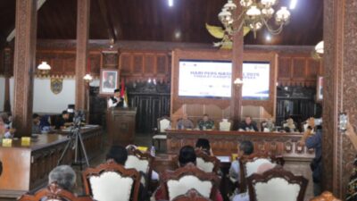CARA Mengecek Media dan Wartawan yang Terverifikasi Dewan Pers, PWI Jepara Bekali Pejabat Wawasan Media Saat Perayaan HPN 2025