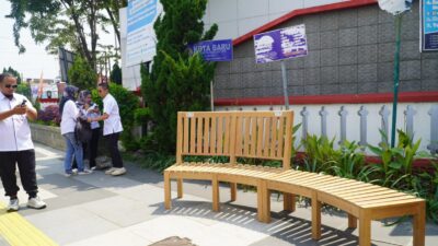 Tak Perlu ke Luar Negeri, Warga Jepara Kini Bisa Nikmati Kursi Ala Pedestarian Eropa di Jalan Pemuda