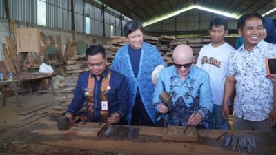 Bosnia and Herzegovina Ambassador Visits Jepara, Supports Carvings as UNESCO Intangible Cultural Heritage