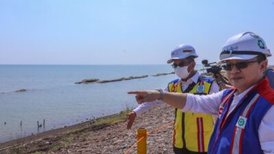 Progres Tanggul Laut di Tol Semarang-Demak Capai 42,81 Persen, Awal 2026 Ditarget Fungsional