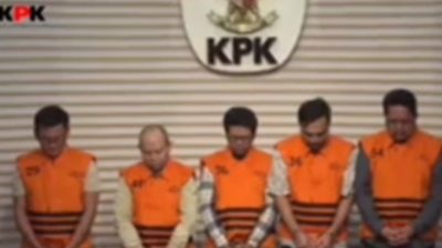 Duit BPR Jepara Artha Jadi Bancakan Korupsi, Jhendik Beli Civic Turbo Rp1 Miliar, Ada juga untuk Umrah ke Mekkah