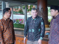 Konjen Australia Kepincut Gebyok di Ruang Kerja Bupati, Ingin Perkuat Kerja Sama