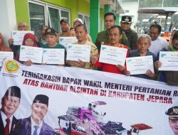 Petani 12 Kecamatan di Jepara Terima Alsintan Rp 7,7 Miliar, Dukung Progam Ketahanan Pangan Presiden Prabowo