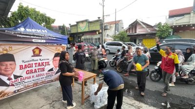 1000 Takjil "Sultan Margoyoso Jepara" Ludes dalam 10 Menit, Diserbu Emak-emak, Pekerja Pabrik Hingga Ojol