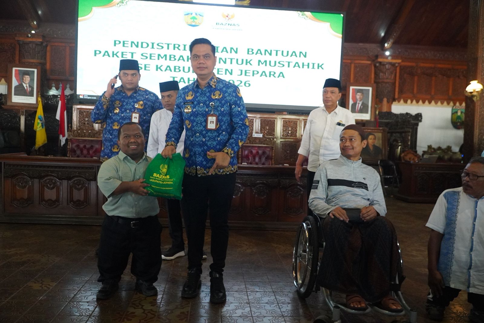 Matori Semringah, 100 Difabel dan Ribuan Warga Jepara Disasar Bantuan Logistik Jelang Lebaran 