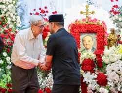 Bos Djarum Kudus Besok Dimakamkan di Rembang, Hari Ini Persemayaman Terakhir Orang Terkaya di Indonesia