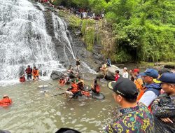 2 Remaja Tenggelam di Batealit, Bupati Pimpin Langsung Evakuasi Korban