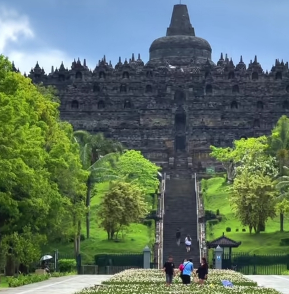 Candi Borobudur dan Prambanan Diperkuat Jadi Pusat Religi Dunia