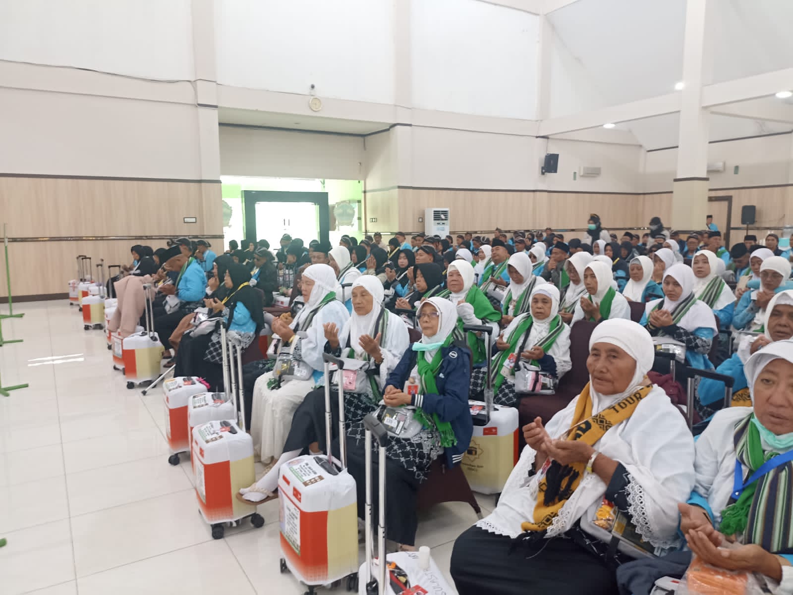 Kloter Terakhir Jepara Dilepas dari Asrama Donohudan, Ini Pesan Kepala Kemenhaj