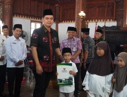 Ratusan Yatim Tiga Kecamatan Terima Santunan, Bupati: Targetnya Seluruh Anak Terurus