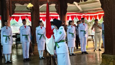 Pelajar SMAN 1 Bangsri - Donorojo Terpilih Paskibraka Jepara, Jadi Pembawa Baki dan Pembentang Bendera