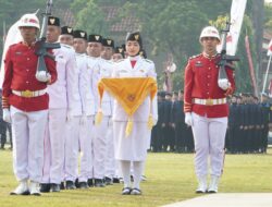 SOSOK Paskibraka Pembawa Baki dan Pembentang Bendera HUT ke-81 RI, Bupati Tekankan Pesan Ini