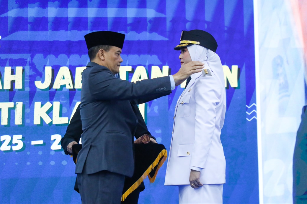 Gubernur Jawa Tengah Ahmad Luthfi menunjuk