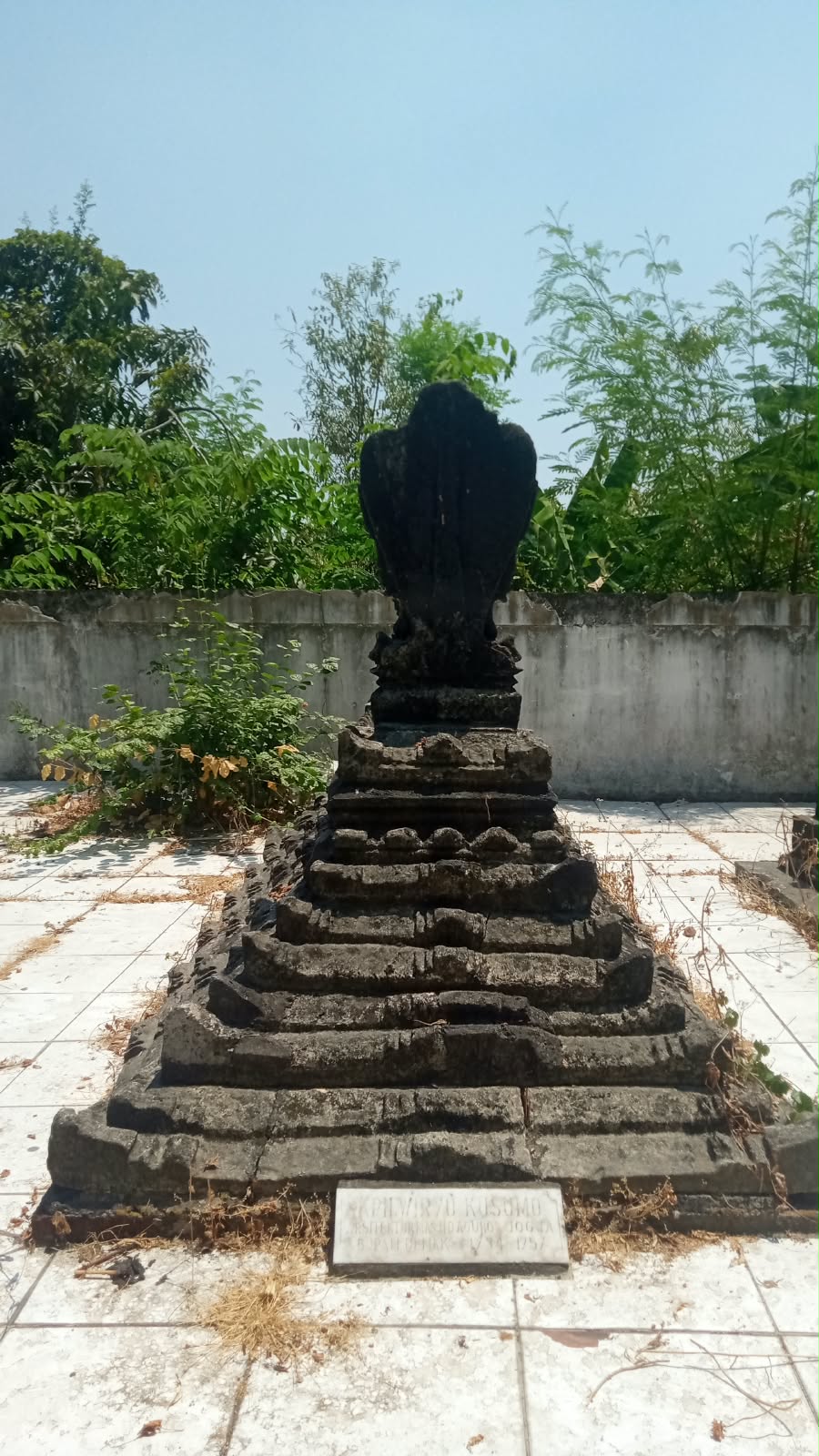 Makam Pangeran Wiryokusumo di Astana Gedong Demak