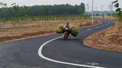 Mirip Lukisan, Begini Kondisi Jalan Keling-Bumiharjo yang Mulus dengan Background Gunung Muria